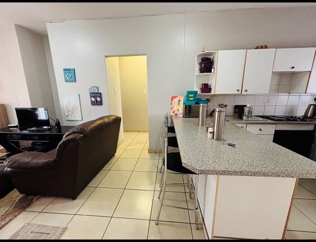 2 BEDROOM APARTMENT FOR SALE IN WATERKLOOF GLEN